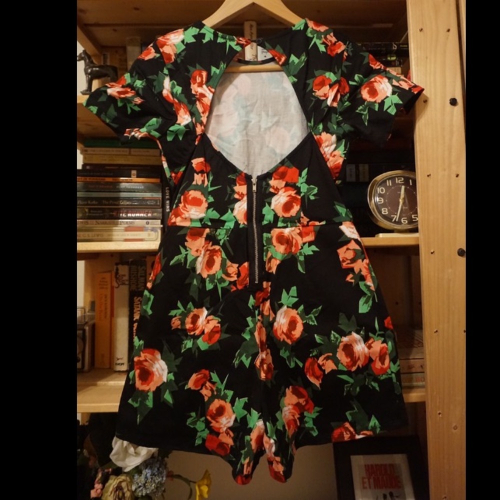 Motel Rocks floral romper - Picture 2 of 4